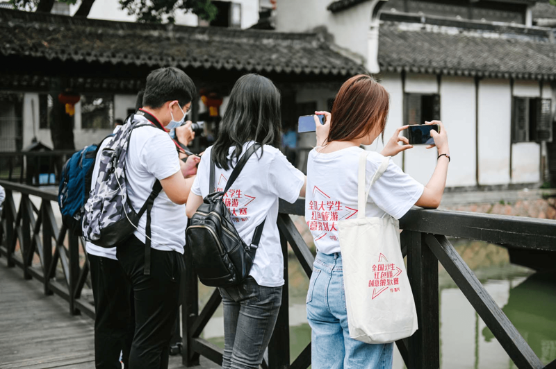 穷游的魅力:一场说走就走的旅行